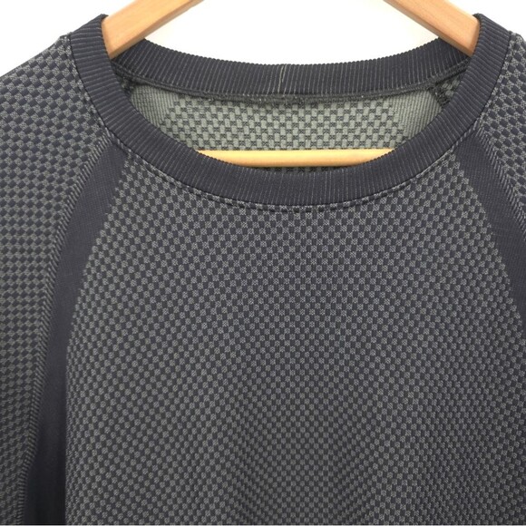 Lululemon Rest Less Pullover Athletic Shirt Womens Seamless Wicking Thumbholes - Picture 3 of 12